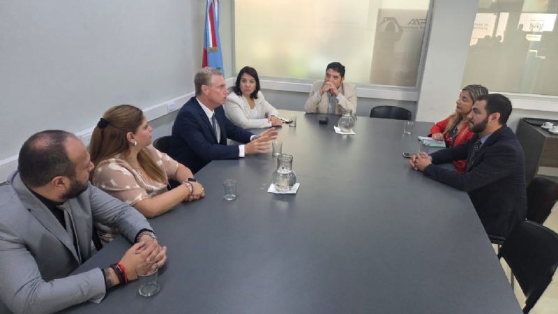 El Ministerio Público Fiscal y Defensa al Consumidor reunidos por casos de estafas