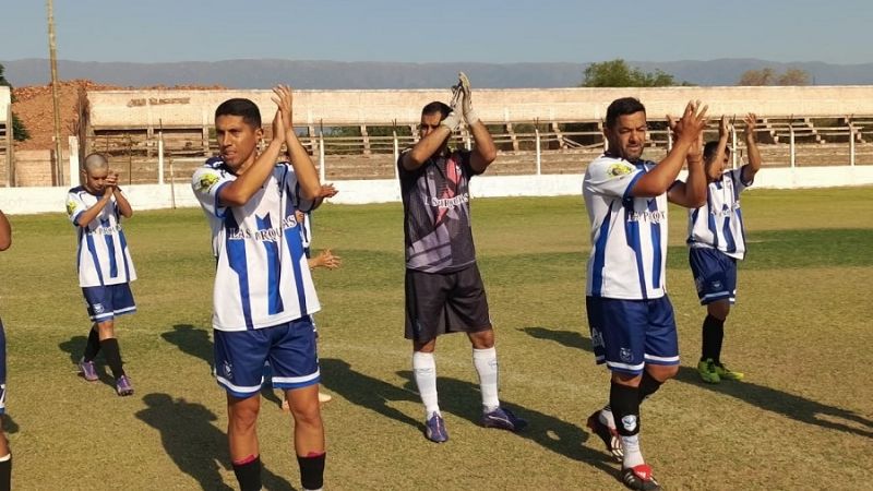 Defensores y Pirquitas a 4tos. de final