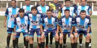 SONRÍE SANDRONE, autor del gol con que Ateneo Mariano Moreno consiguió su primer éxito en el torneo.
