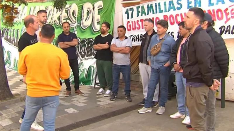 Un mensaje en la madrugada: así se enteraron los empleados del cierre de su fábrica”