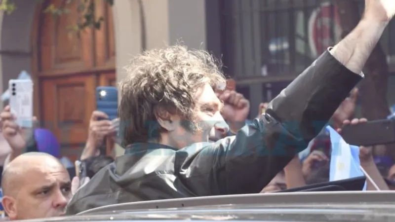 Milei de campaña en Santiago del Estero y Tucumán