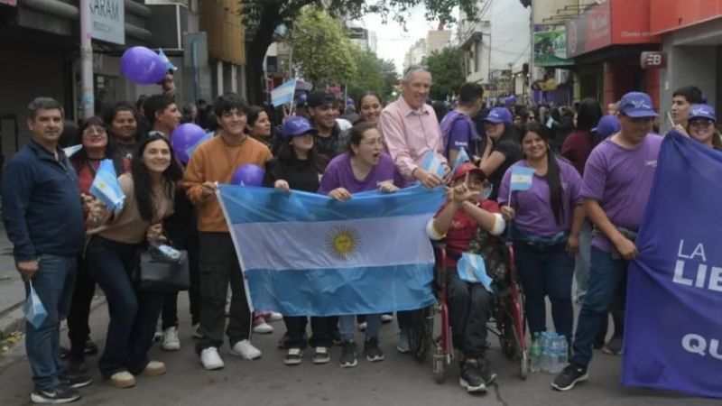 Milei de campaña en Santiago del Estero y Tucumán