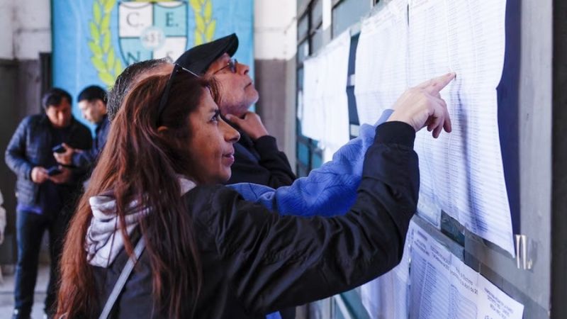 Se “despinta” el mapa violeta de Milei