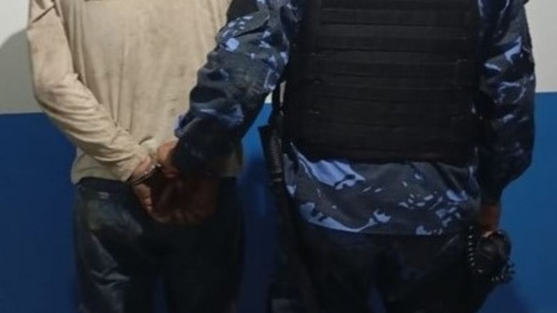 Intentó cometer un ilícito y en la fuga quedó atrapado en un cerco