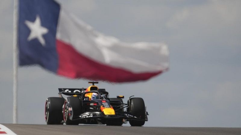 Verstappen ganó en EEUU y sueña con la remontada