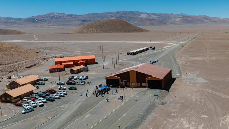 Catamarca y Chile oficializaron la apertura permanente del Paso de San Francisco