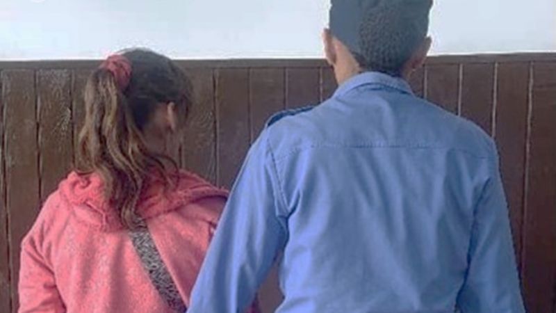 Una mujer violenta terminó en la comisaría