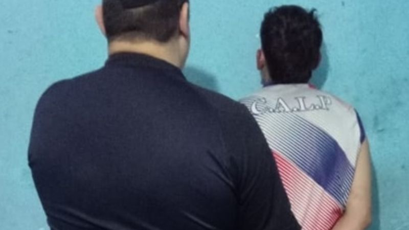 Agredió a su pareja y a su madre