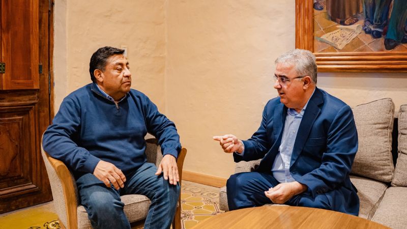 Acuerdan obras viales en Puerta de Corral Quemado