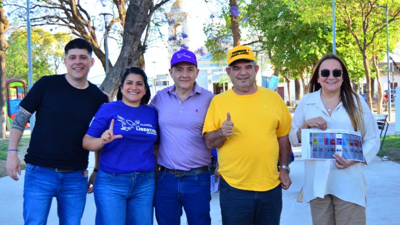 Caminata de LLA en Valle Viejo con el acompañamiento de Alfredo Olmedo