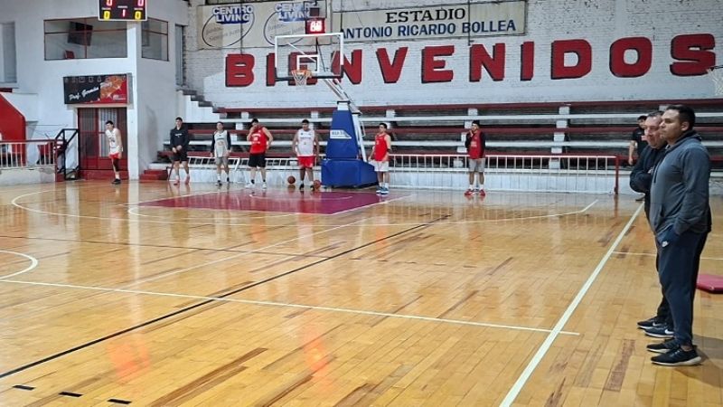 Red Star entrena de cara al debut en el PreFederal