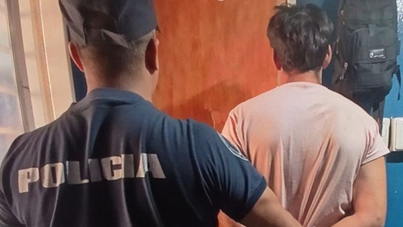 Le robó una olla eléctrica a su mamá