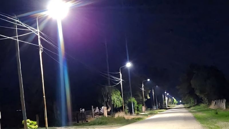 Nueva iluminación en el Barrio San Isidro de Los Altos