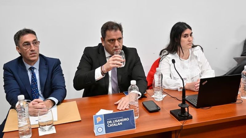 Reimprimir las boletas es una “situación compleja”