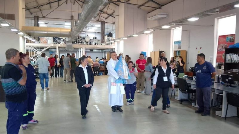 La Madre del Valle continúa su recorrido por instituciones y organismos públicos