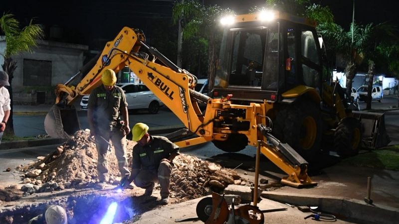 Obstrucción en un caño causa problemas en el servicio de agua