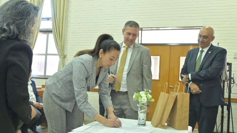 Salud e Iglesia evangélica rubricaron acta de donación de torres de laparoscopia
