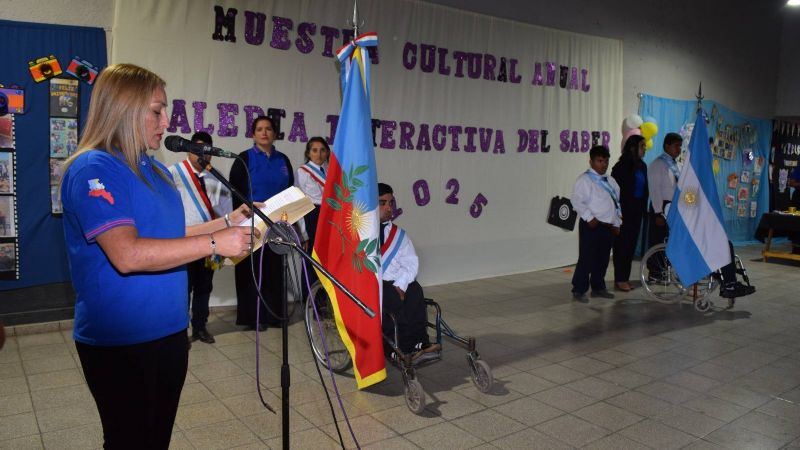 La Escuela Especial N°999 deslumbró con su “Galería Interactiva del Saber” 2025