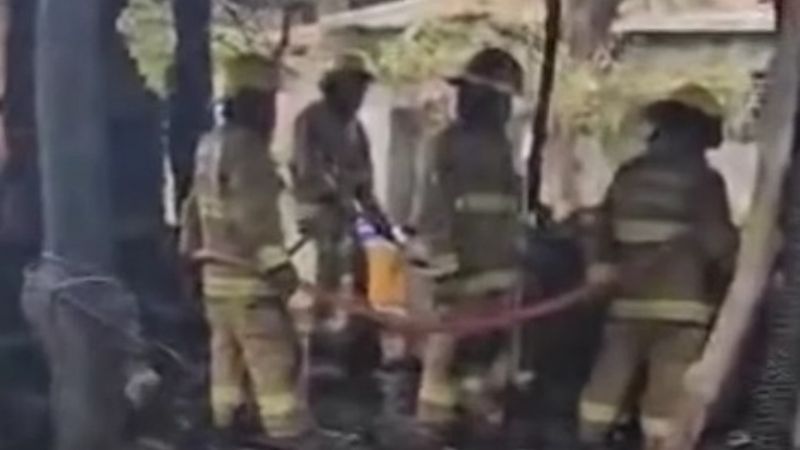 Incendio dejó cuantiosos daños en una vivienda