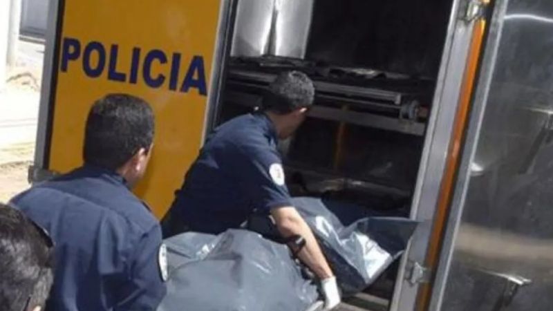 Salió a colgar las colchas en la soga, se electrocutó y falleció en el acto