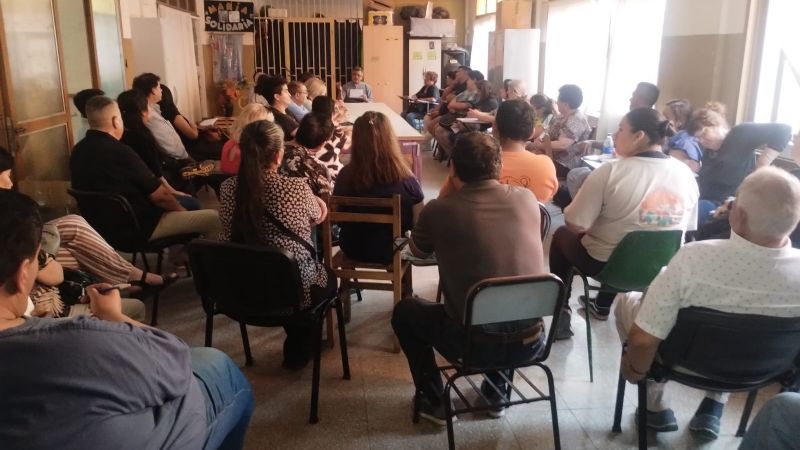 Los voluntarios se preparan para servir en las fiestas marianas