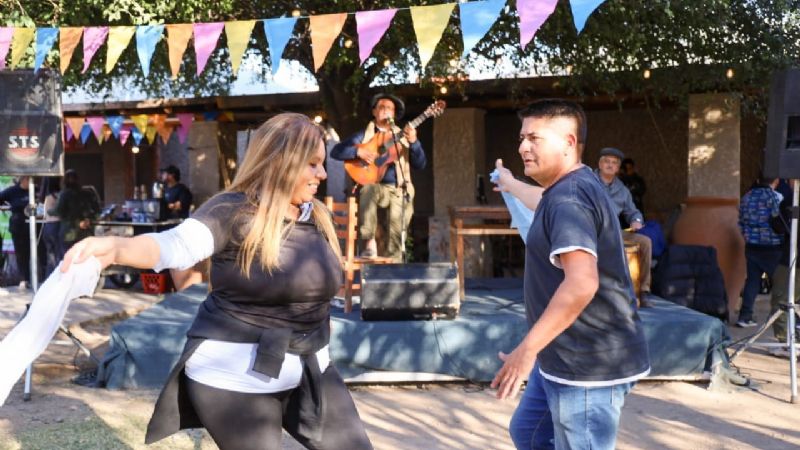 Canto, danza, artesanía y recreación al aire libre, las propuestas en Casa de la Puna