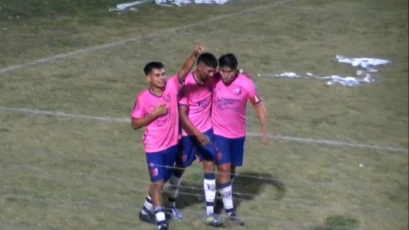 Goleadas de “La Villa”, San Lorenzo y Peñarol