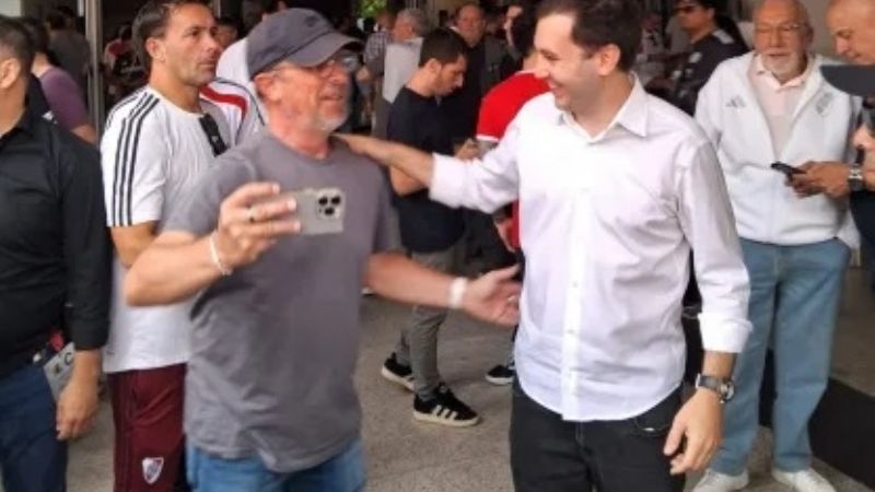 “Monumental” techado y para 100 mil personas