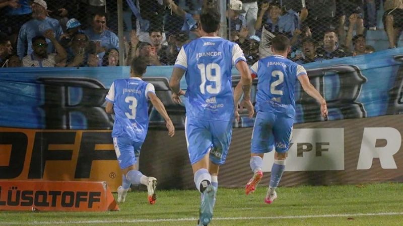 Estudiantes (Río IV) y Dep. Madryn, ida por el 2do. ascenso