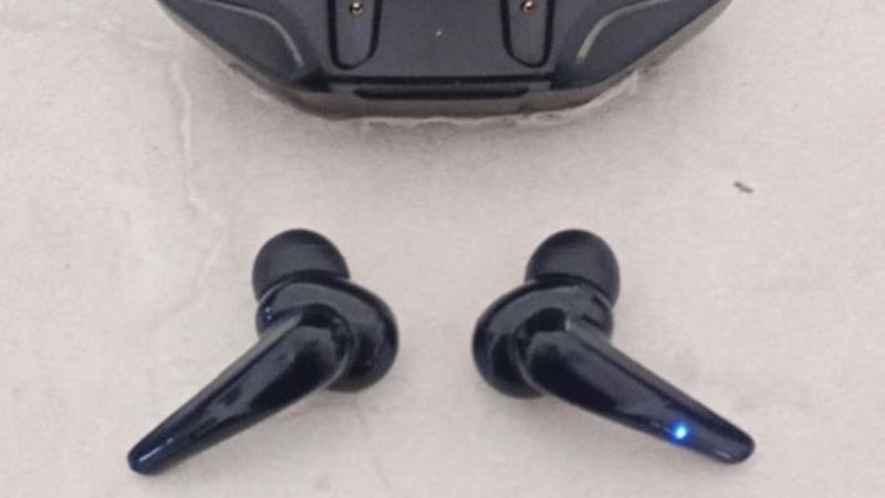 Detenido por vender auriculares robados