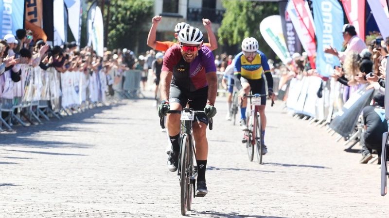 Diego Fontán ganó en el Gran Fondo de Los 7 Lagos