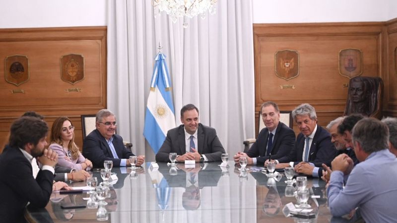 Empresas catamarqueñas firmaron un convenio con Aduana
