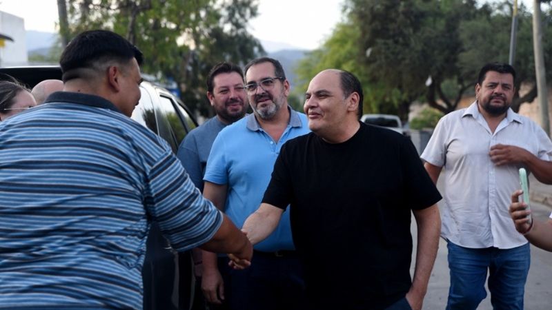 El intendente supervisó el avance de obras de asfalto e iluminación LED