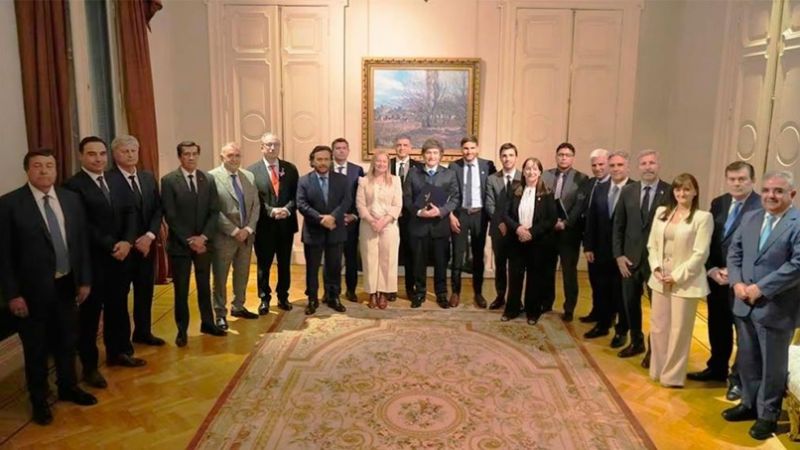 Gobernadores esperan más diálogo con Santilli en la Casa Rosada