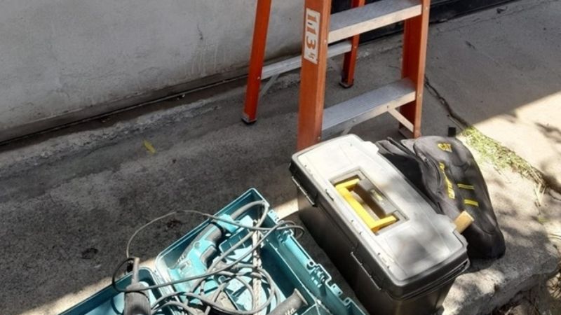 Recuperan herramientas robadas del interior de un utilitario