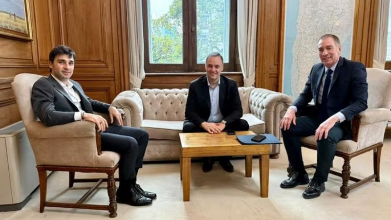 Afirman que en la reunión con Santilli, hubo "señales favorables de Chubut y Catamarca"