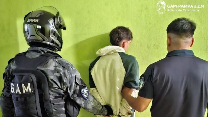 Detuvieron a un joven que atacó a un suboficial en pleno operativo