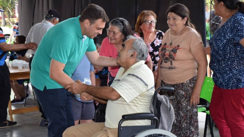 Emotivo cierre anual de la Colonia de Adultos Mayores en el SUM de Manantiales