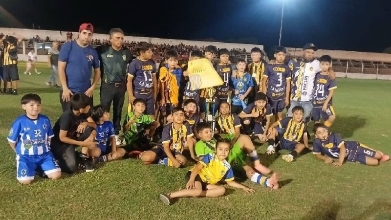 La Merced (2) y Defensores, primeros campeones