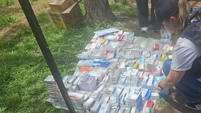 Detuvieron a una banda de 12 personas que vendía medicamentos truchos