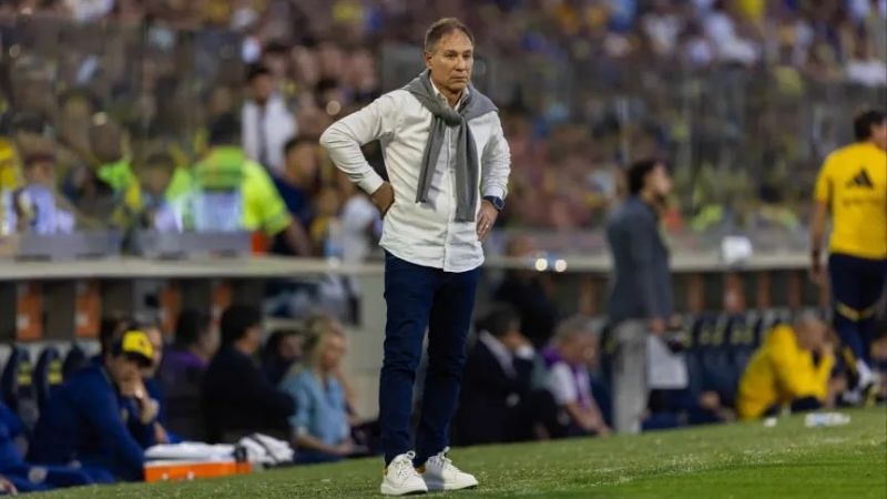 Sorpresiva salida de Holan de Rosario Central