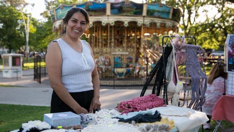Feria Emprender y Mercado Itinerante, propuestas navideñas en La Alameda