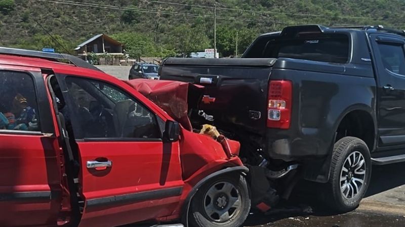 Tres vehículos protagonizaron un choque en cadena en Valle Viejo