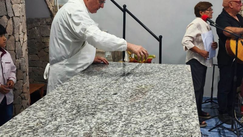 El Obispo consagró los altares de templos en Corral Quemado y Piedra Larga