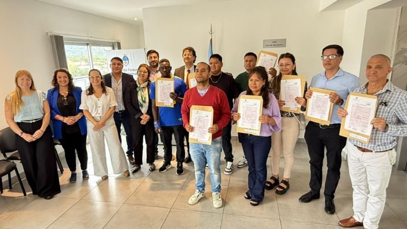 Se entregaron Cartas de Ciudadania a nuevos ciudadanos argentinos