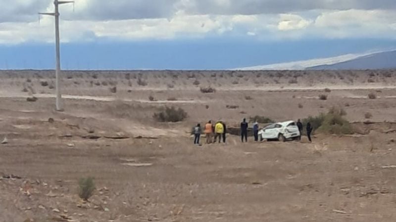 Violento vuelco en la Ruta Nacional 60 entre Fiambalá y Tinogasta