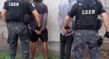 Dos detenidos por amenazar a un hombre con un machete