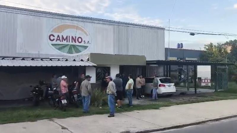 Nueva protesta en Camino: adeudan 10 meses de haberes