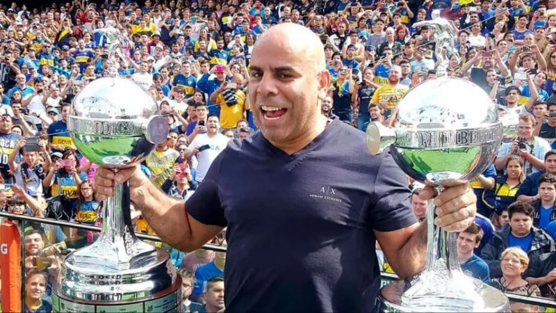 "Chicho" Serna se deshizo en elogiós a Riquelme