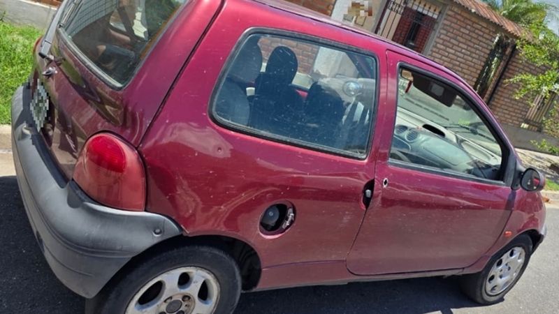 Secuestran un auto robado